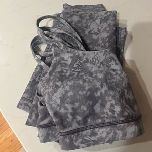 Lululemon set. Bra is size M, Leggings are a size S!
